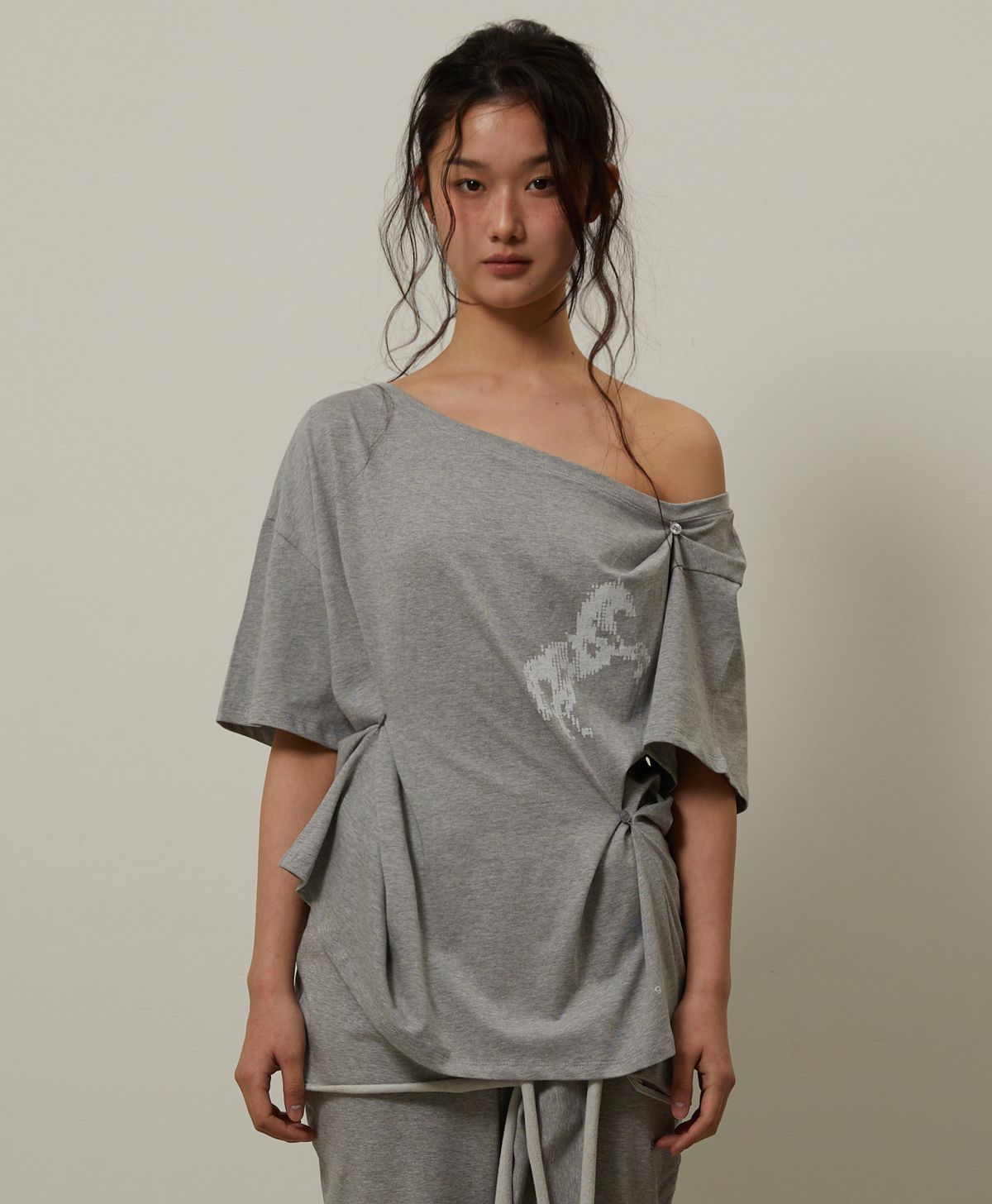 기머(GIMOR) 2Way Cut Out Tee Gray