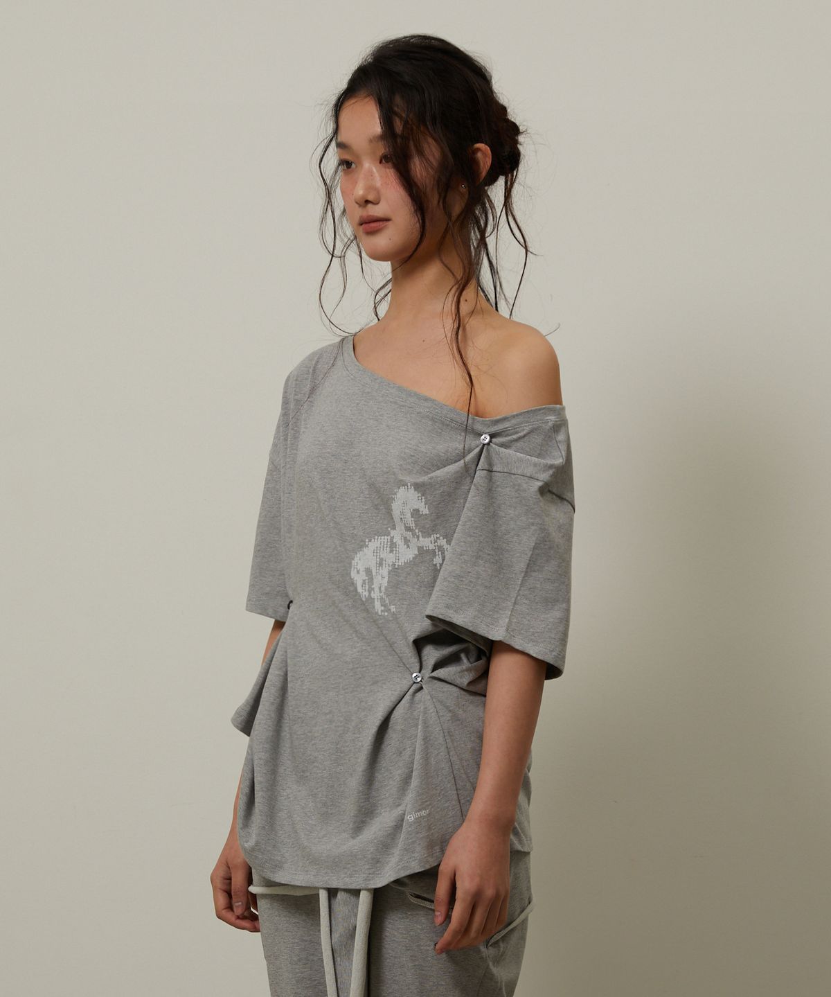 기머(GIMOR) 2Way Cut Out Tee Gray