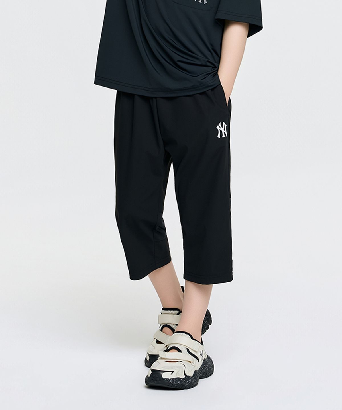 엠엘비 키즈(MLB KIDS) 스포티브 트리코트 메쉬배색 7부 팬츠 NY (Black)