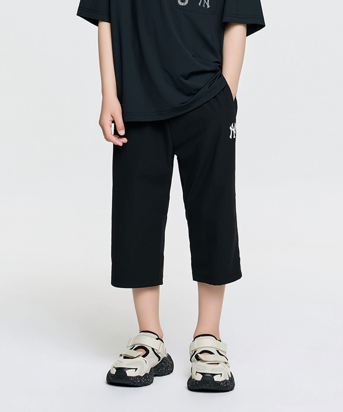 엠엘비 키즈(MLB KIDS) 스포티브 트리코트 메쉬배색 7부 팬츠 NY (Black)