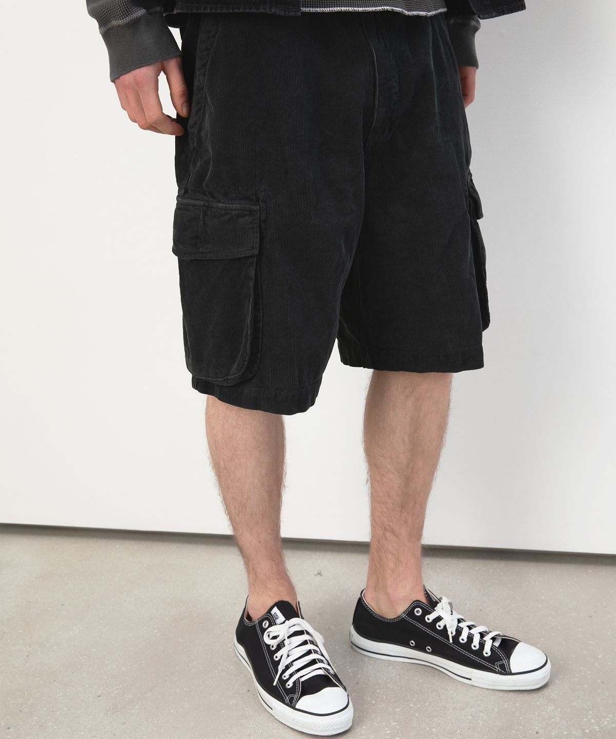 디스이즈네버댓(THISISNEVERTHAT) Overdyed Corduroy Cargo Short Washed Black