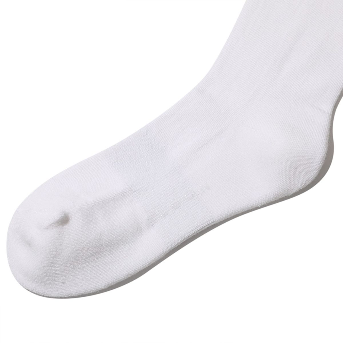 말본 골프(MALBON GOLF) 여성 언발란스 로고 니삭스 OFF WHITE (WOMAN)