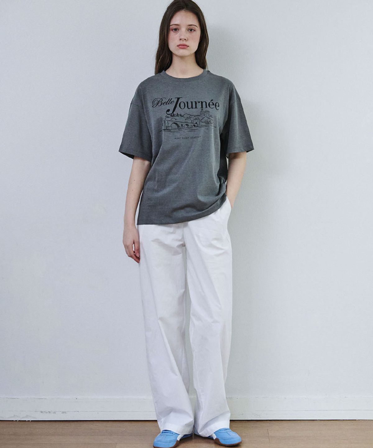 마롭(MALOUPE) 5216 레귤러핏 그래픽 티셔츠 (다크 그레이)