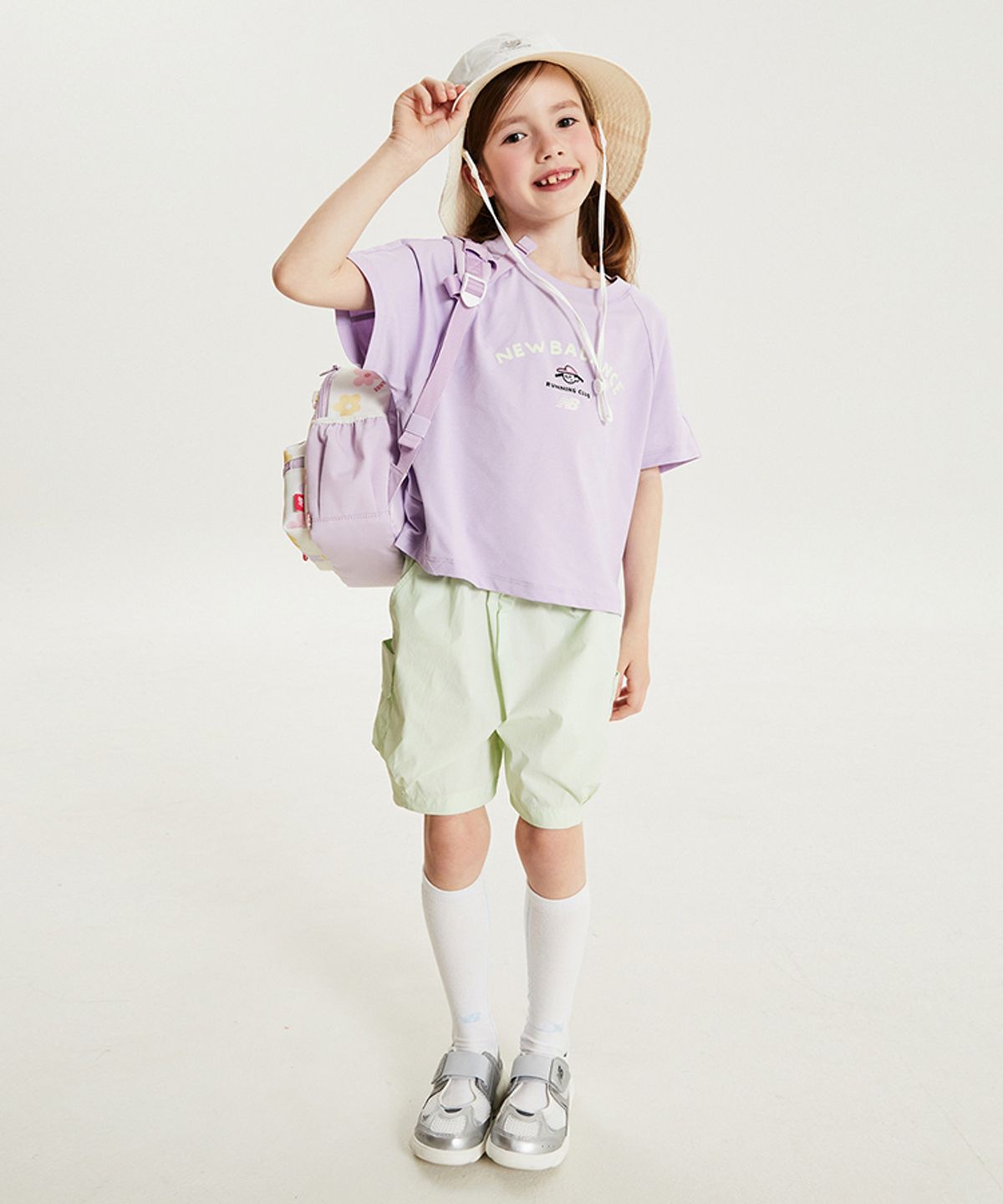 뉴발란스 키즈(NEWBALANCEKIDS) Run Festival_아동 여아 쿨터치 반팔티+ 반바지 셋업 NK9YG2502G88