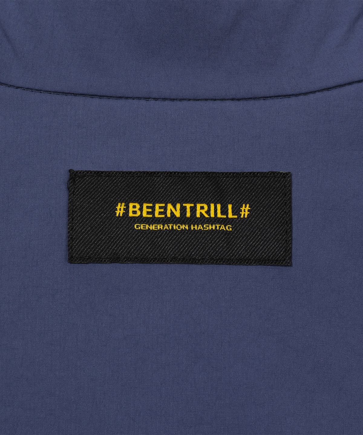 빈트릴(BEENTRILL) 에센셜 로고 스트레치 우븐 트랙자켓(네이비))
