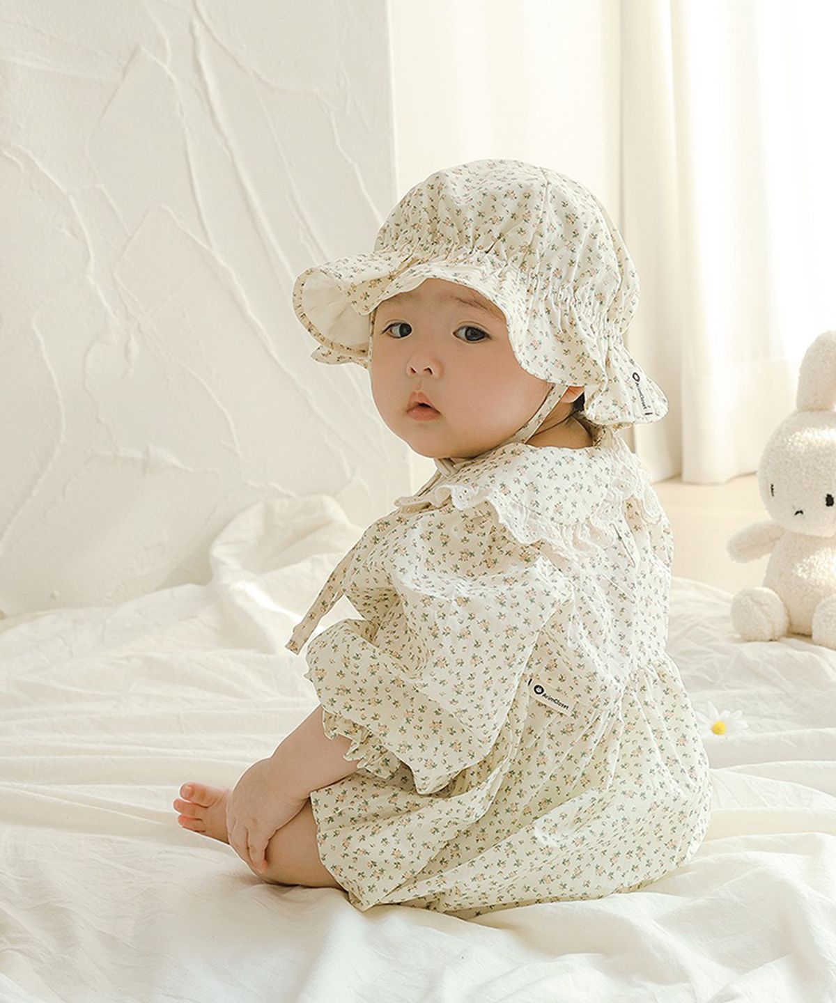 아림클로젯(ARIMCLOSET) 작은 햇살이 귀여운 우리 아가를 닮았죠 - 아기 플라워 바디슈트