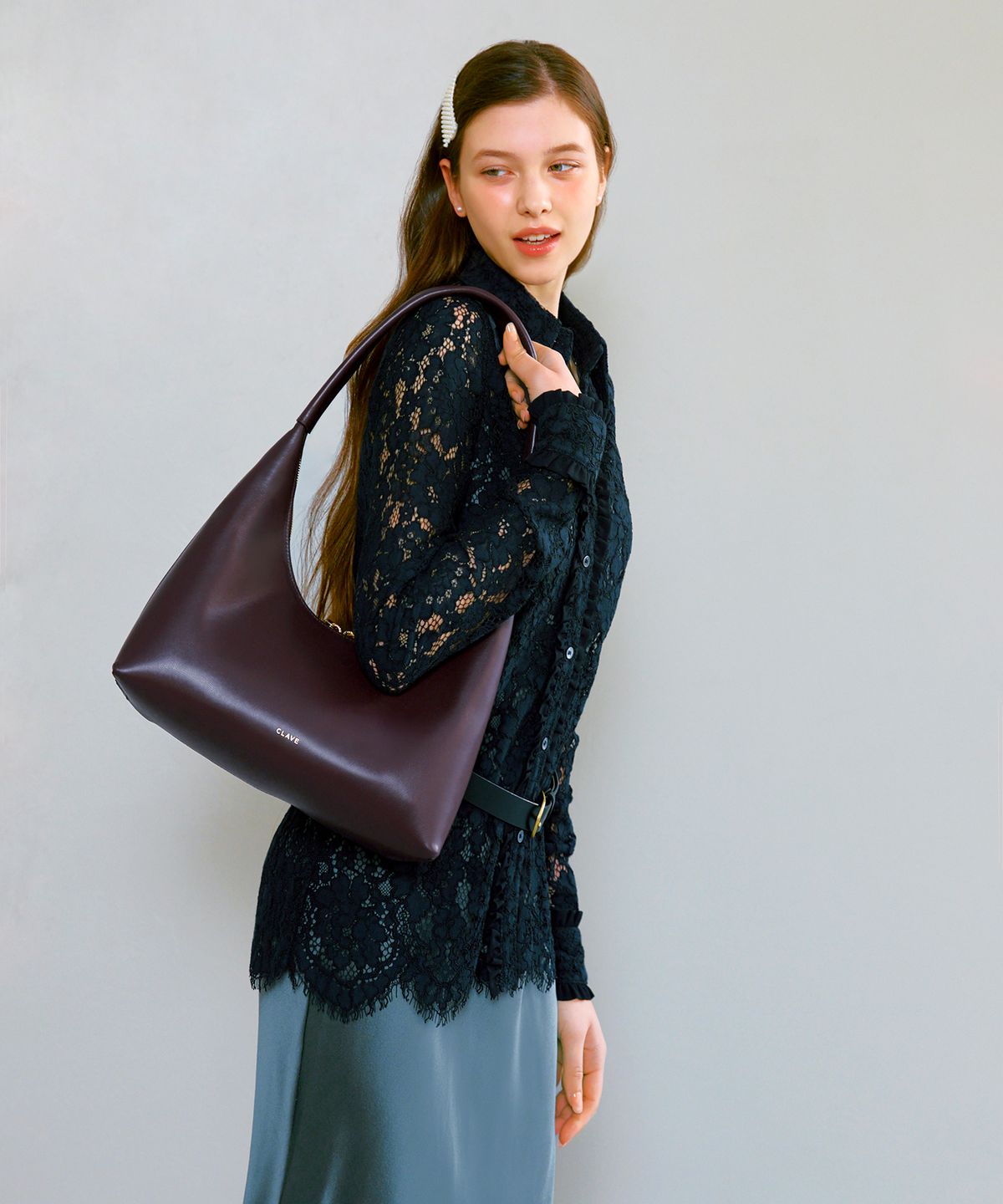 끌라베(CLAVE) 제이미 버건디 숄더백 (JAMIE Burgundy Shoulder Bag)
