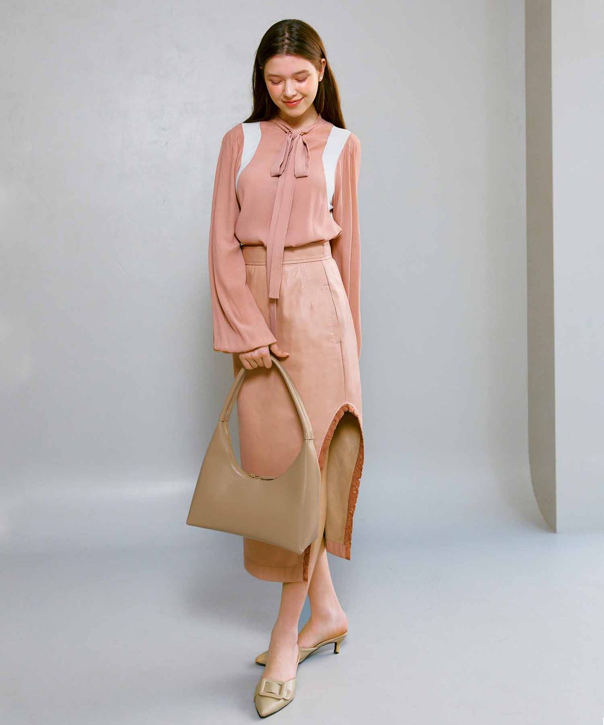 끌라베(CLAVE) 제이미 베이지  숄더백 (JAMIE Beige Shoulder Bag)