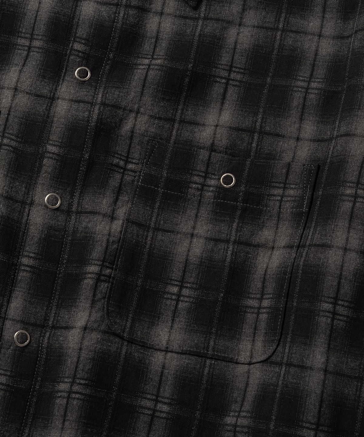 넌블랭크(NONBLANK) 플란넬 옴브레 체크 HS 셔츠_DARK GREY