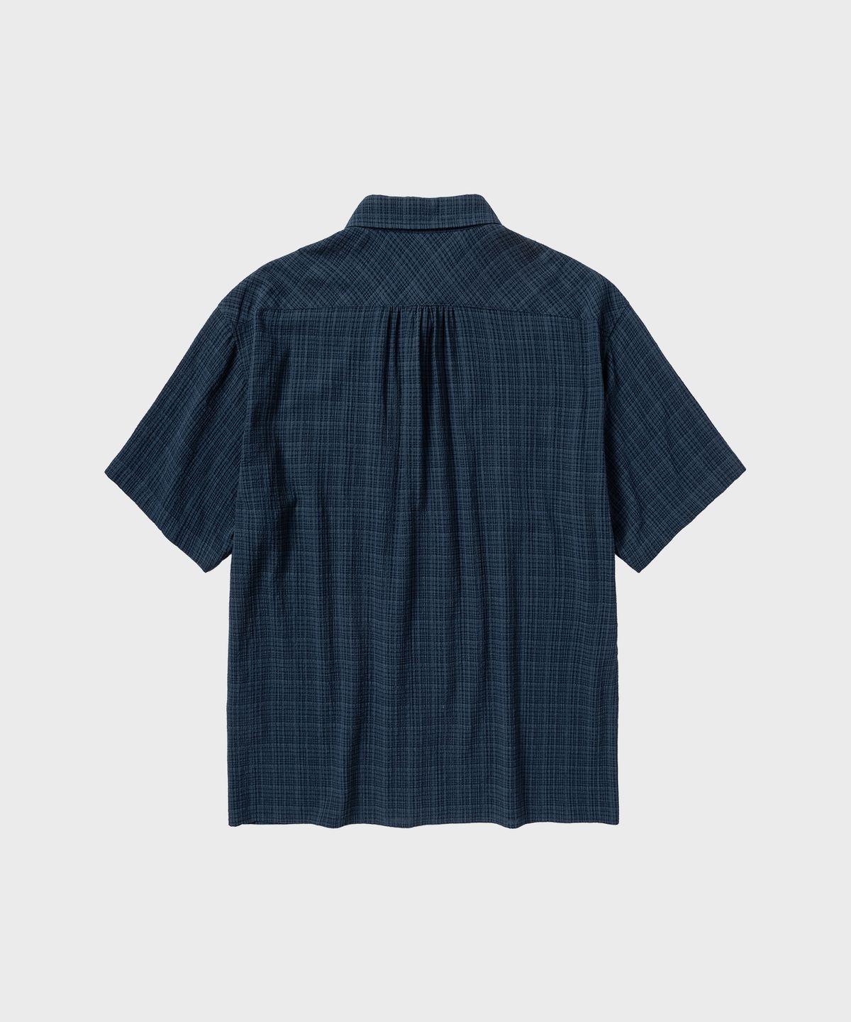 넌블랭크(NONBLANK) 일레귤러 윈도우 체크 크롭 HS 셔츠_DARK BLUE