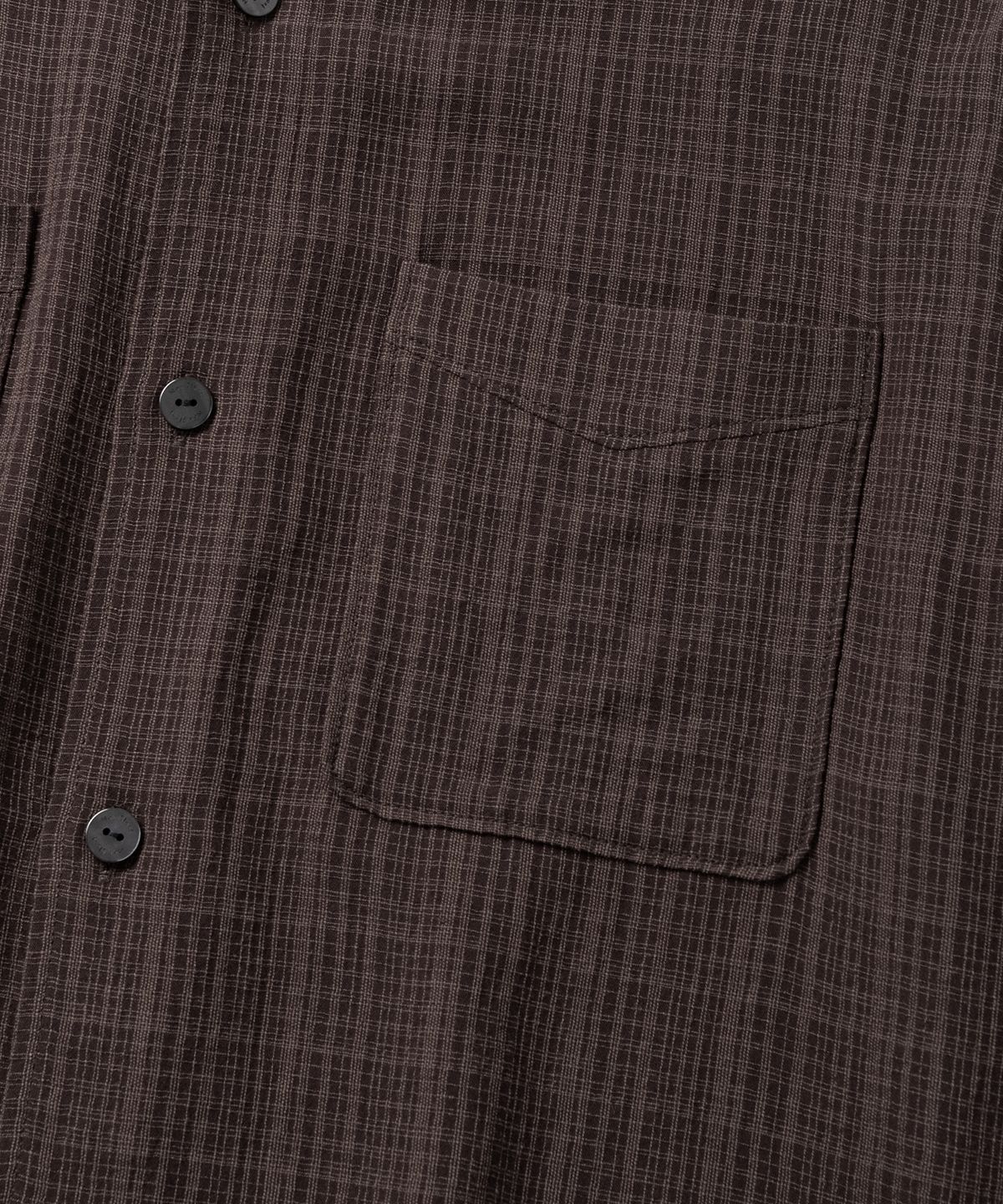 넌블랭크(NONBLANK) 일레귤러 윈도우 체크 크롭 HS 셔츠_DARK BROWN