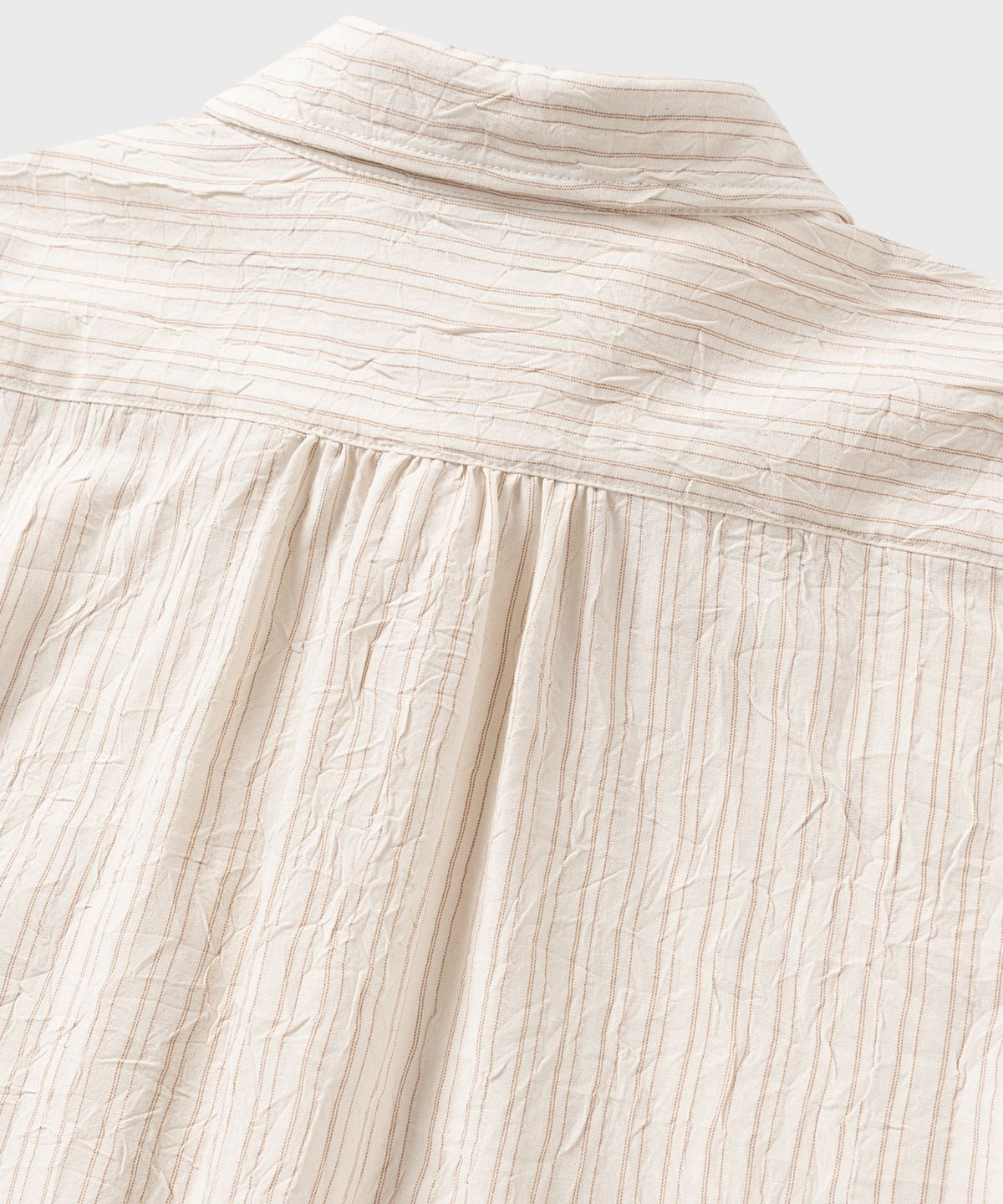 넌블랭크(NONBLANK) 크리즈 스트라이프 크롭 HS 셔츠_BEIGE STRIPE