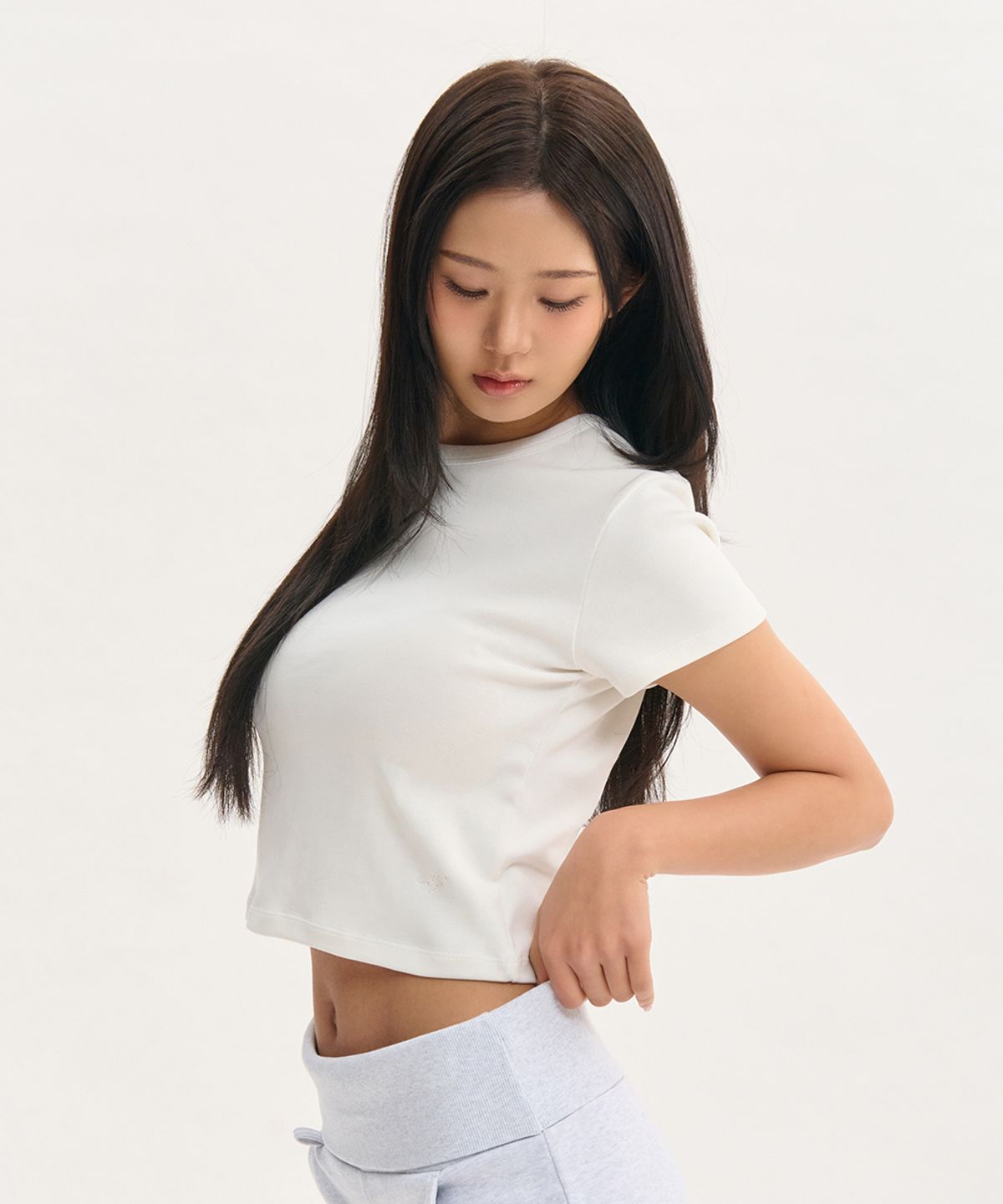 나인제트(NINEZ) [2PACK] 시그니처 슬림 크롭 반팔 티셔츠 (2color)