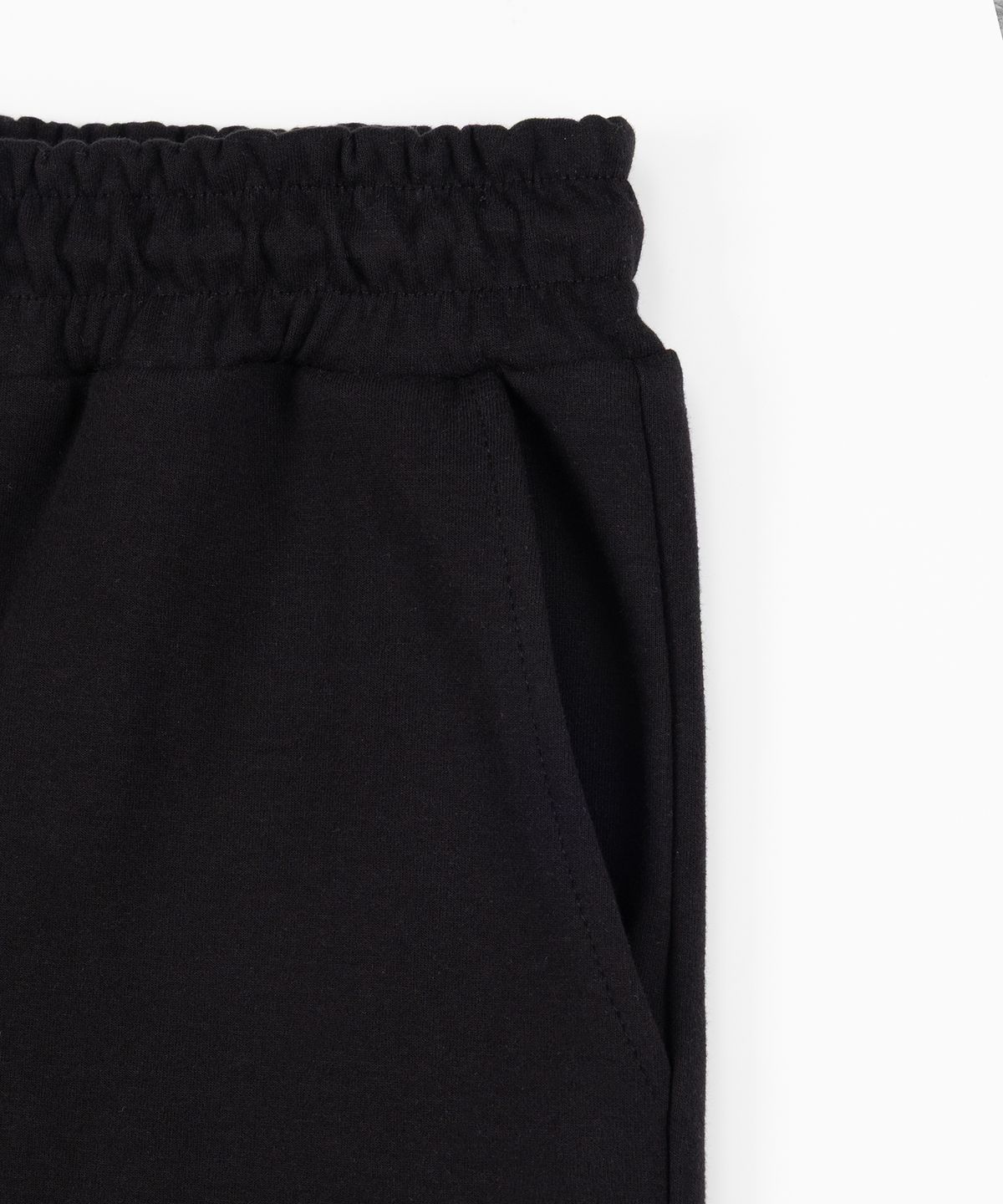 더트웰브라운드(THE 12TH ROUND) THE 12TH ROUND LOGO BERMUDA SWEAT SHORTS BLACK