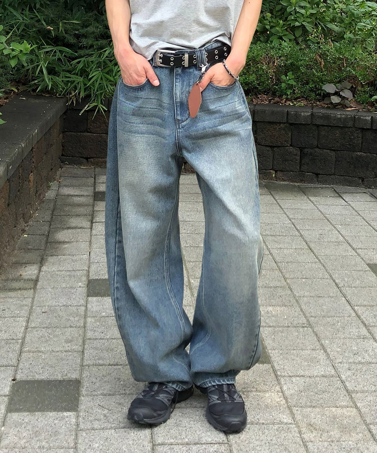 데케트(DECET) [패션플래닛X데케트]Curved Barrel Jeans DCPT074