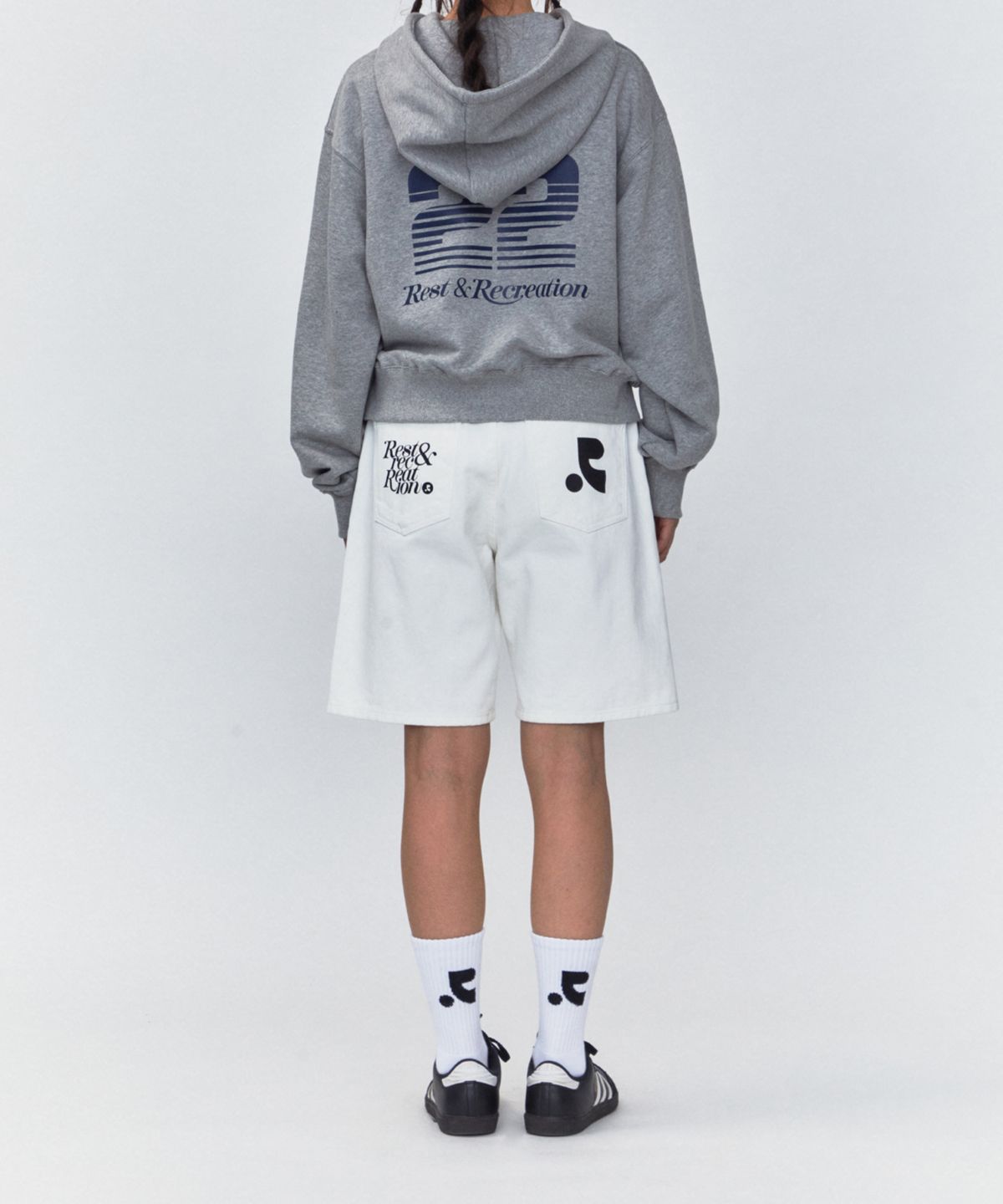 레스트앤레크레이션(REST&RECREATION) RR LOGO MID SOCKS - WHITE