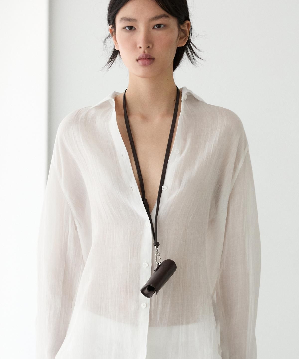 마시모두띠(MASSIMO DUTTI) 셔츠 칼라 플루이드 셔츠