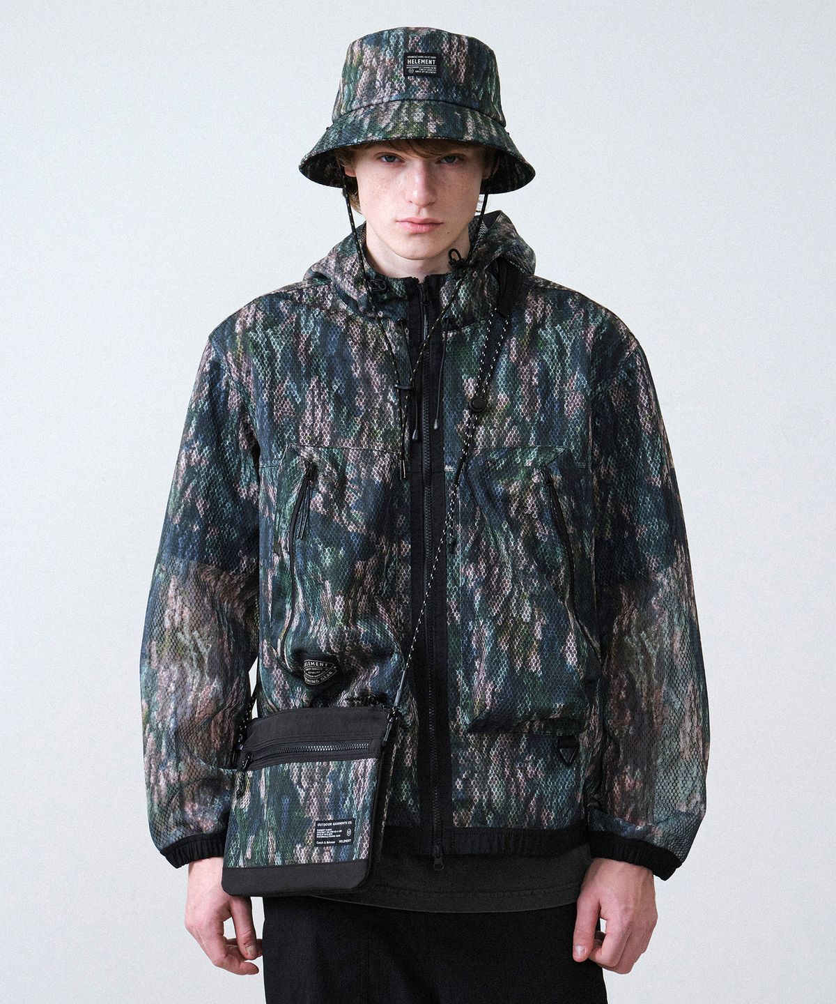 힐리먼트(HELEMENT) 핸드 카모 샤코슈백 (WOOD CAMO)