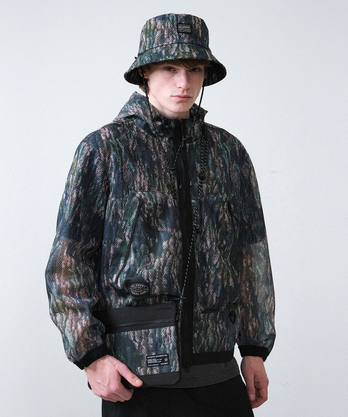 힐리먼트(HELEMENT) 핸드 카모 샤코슈백 (WOOD CAMO)