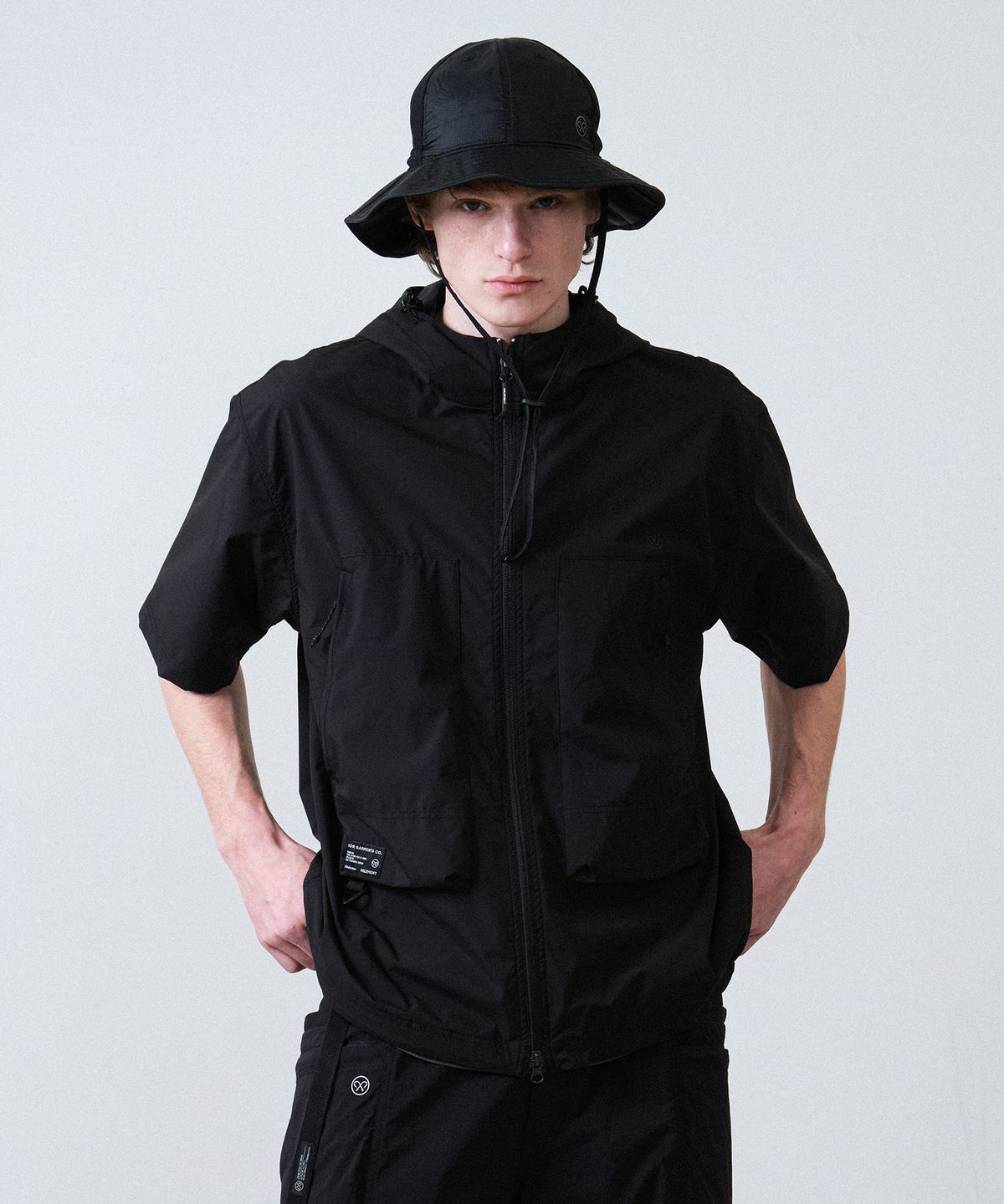 힐리먼트(HELEMENT) 어반 클라이밋 반팔 점퍼 (BLACK)