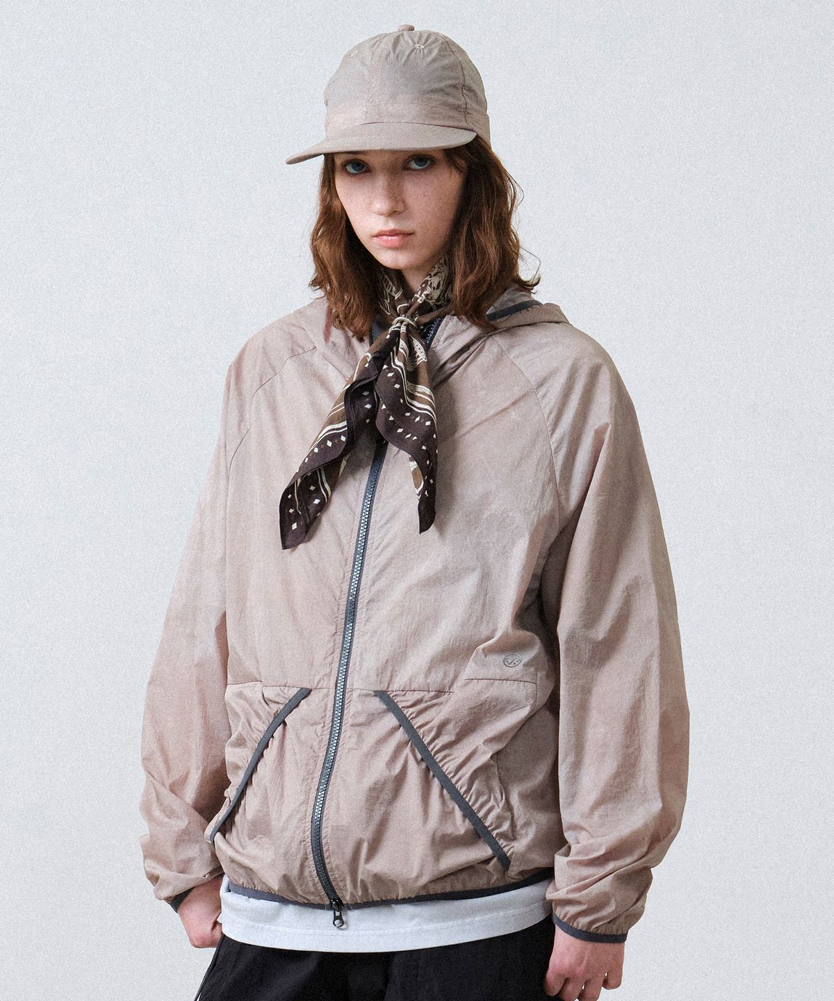 힐리먼트(HELEMENT) 몽블랑 패커블 바람막이 (BEIGE)