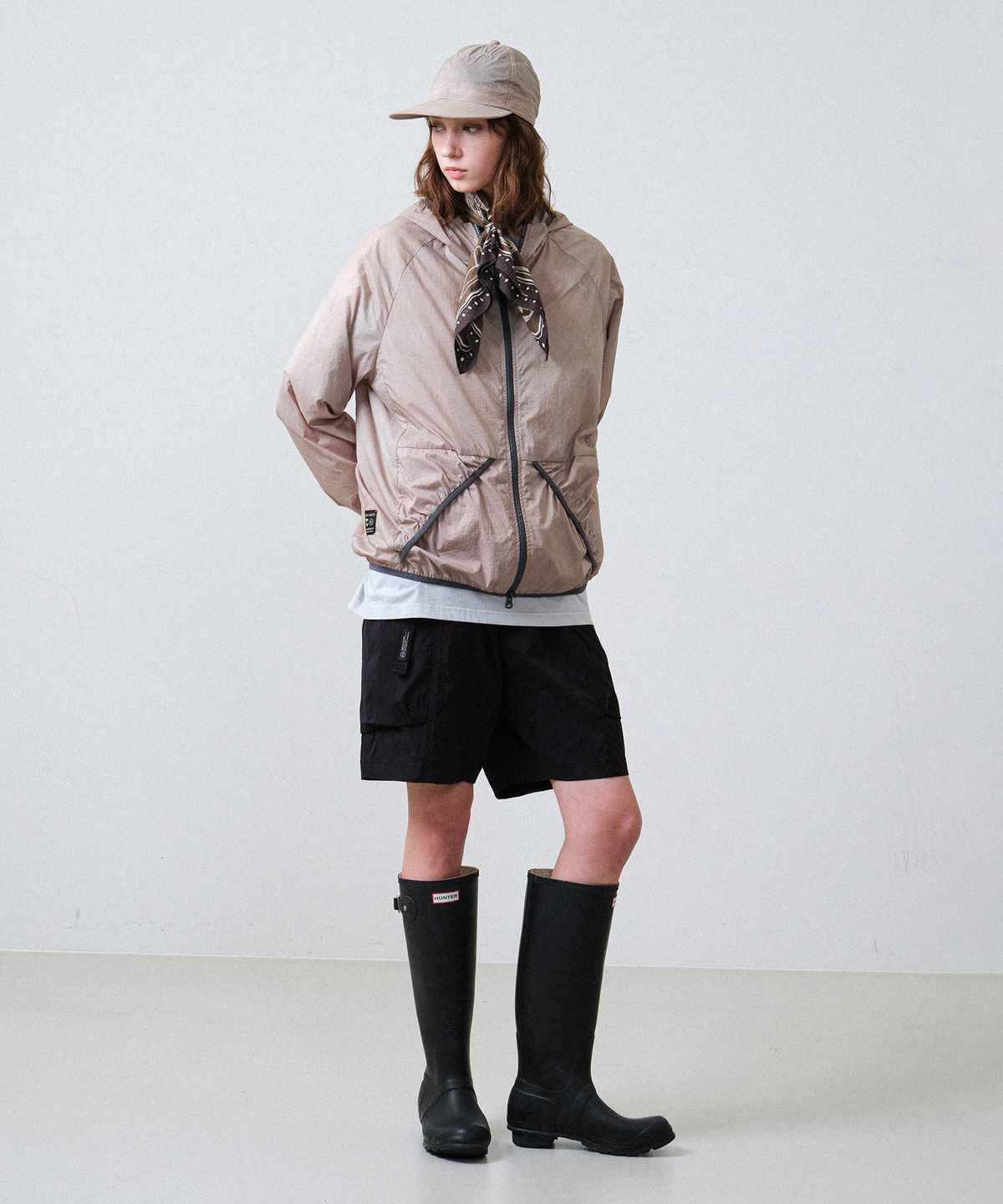 힐리먼트(HELEMENT) 몽블랑 패커블 바람막이 (BEIGE)