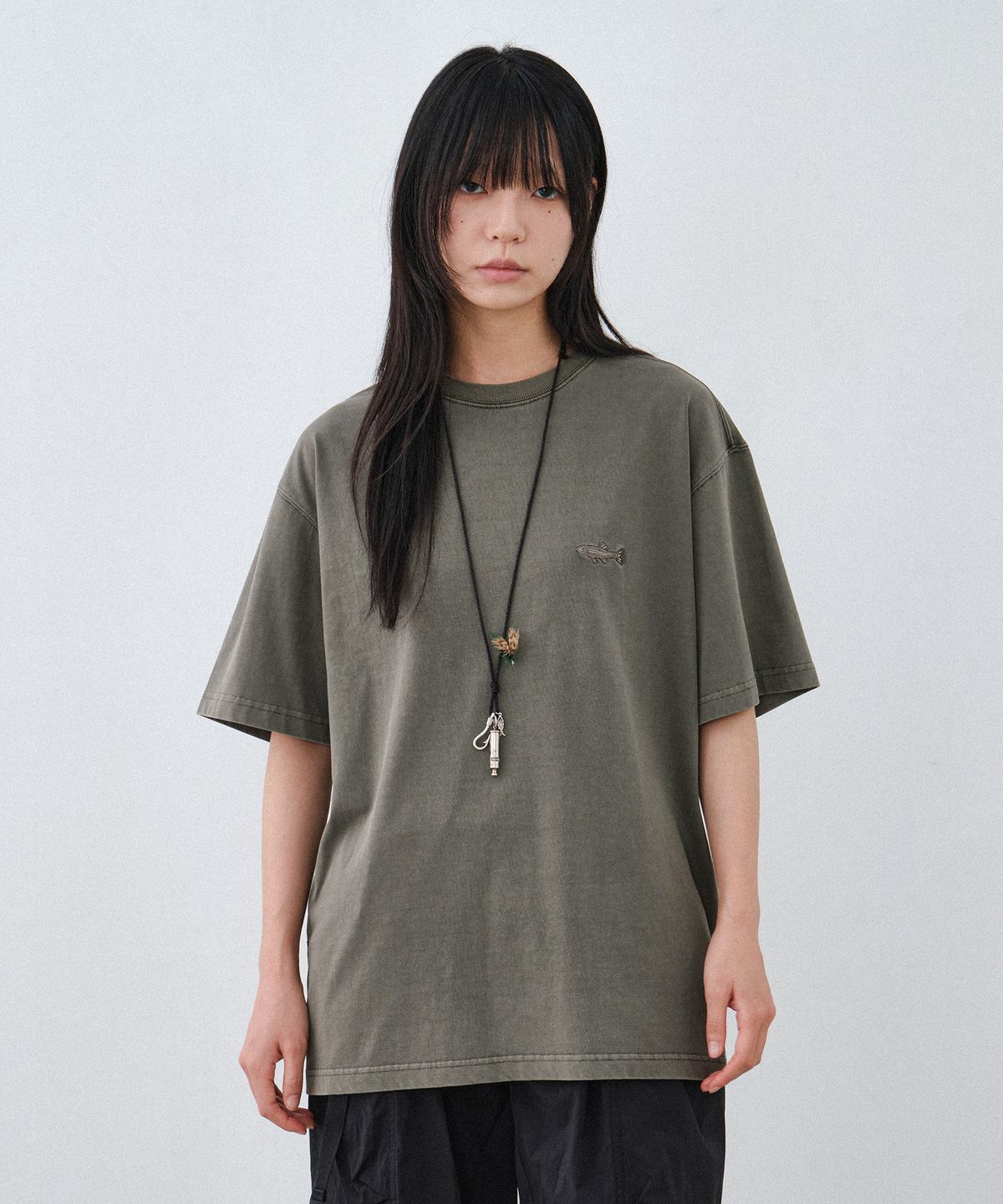 힐리먼트(HELEMENT) 우오 피그먼트 반팔 티셔츠 (L/KHAKI)