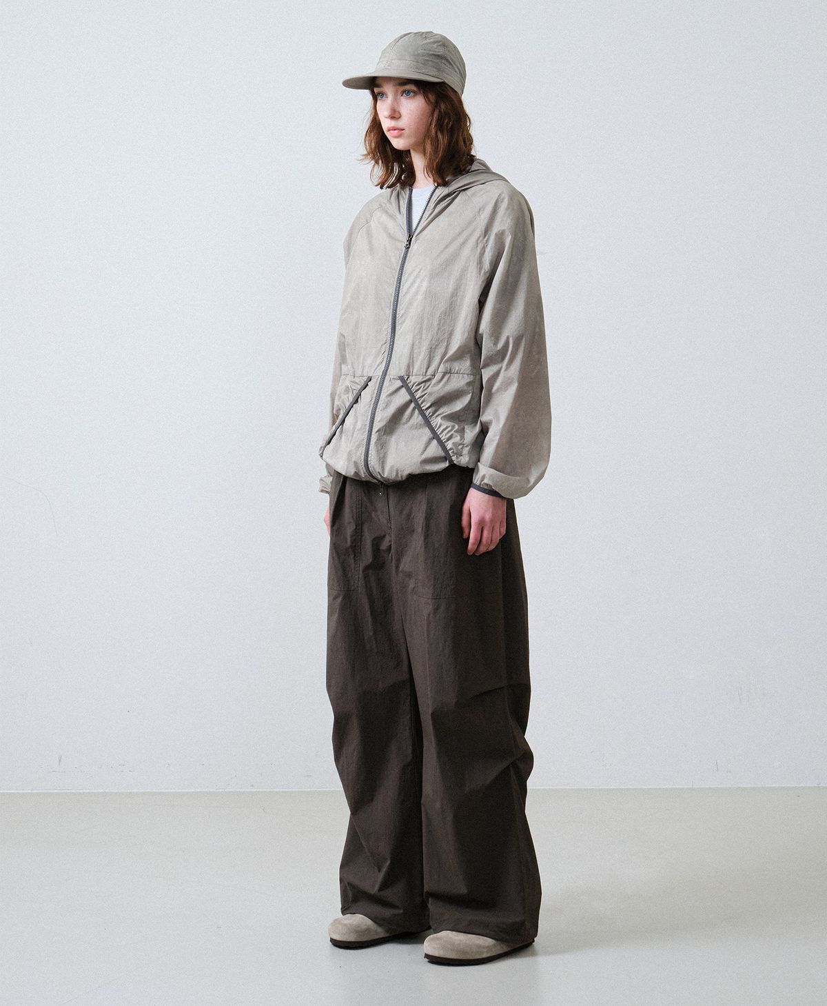 힐리먼트(HELEMENT) 여성 브리즈 셔링 팬츠 (BROWN)