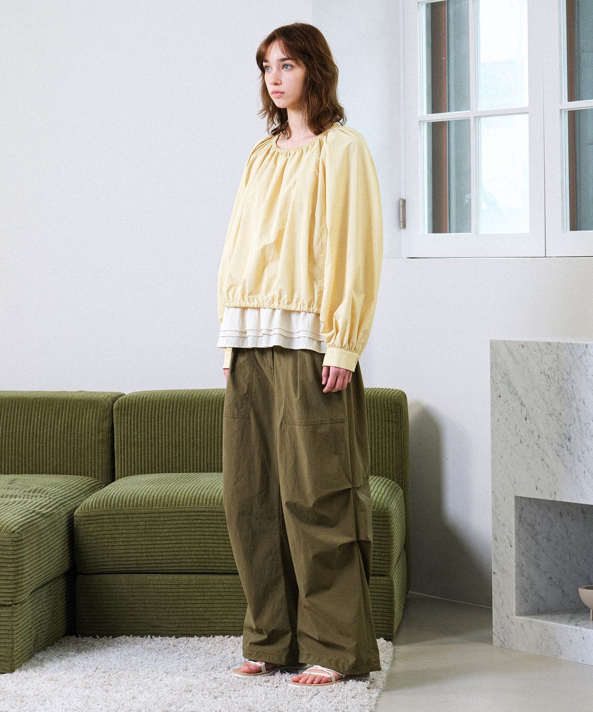 힐리먼트(HELEMENT) 여성 브리즈 셔링 팬츠 (KHAKI)