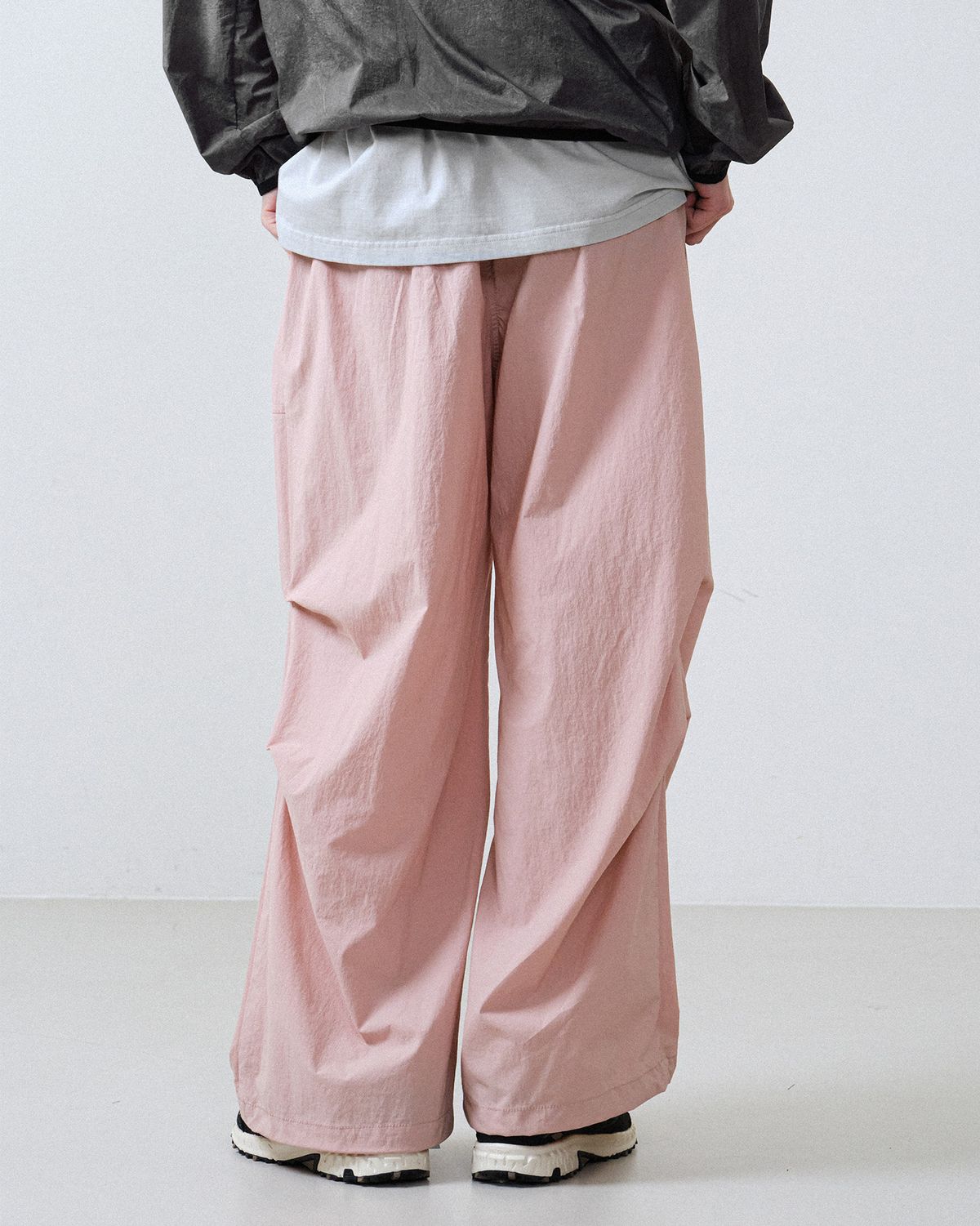 힐리먼트(HELEMENT) 여성 브리즈 셔링 팬츠 (PINK)