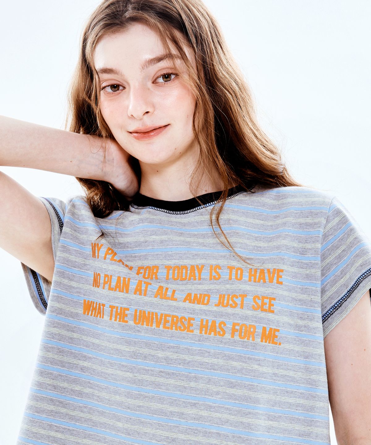 소이프유캔(SOIFUCAN) 레터링 스트라이프 데일리 새미크롭 슬리브