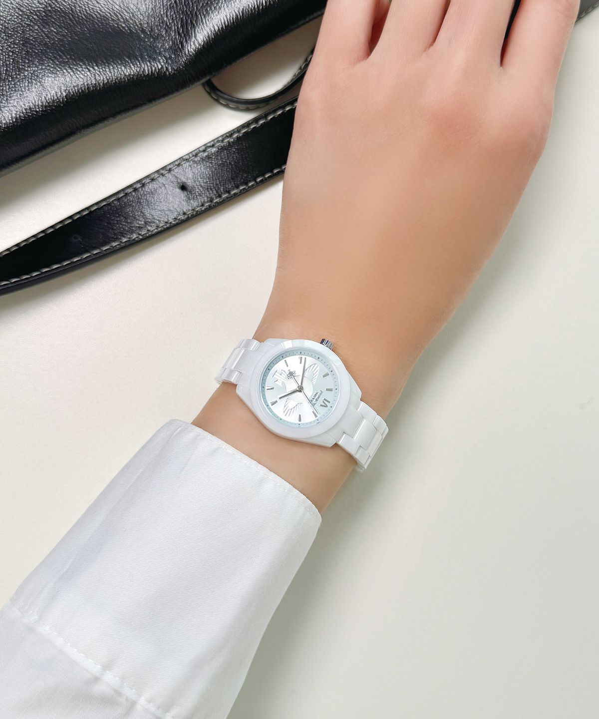 비비안 웨스트우드 시계(VIVIENNE WESTWOOD WATCH) Fenchurch Ceramica VV358LBLWH