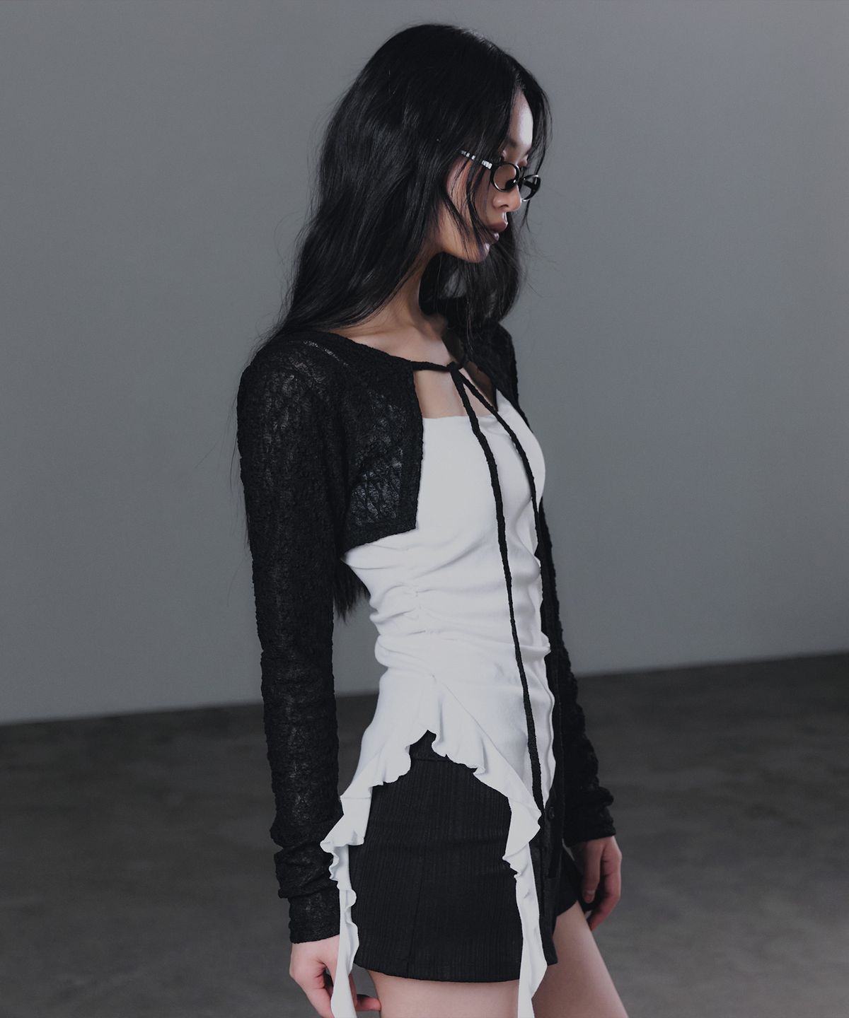 그로우하이드(GROWHIDE) 네트 레이스 스트랩 볼레로 가디건_블랙