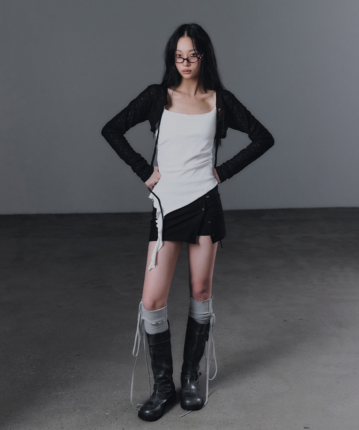 그로우하이드(GROWHIDE) 네트 레이스 스트랩 볼레로 가디건_블랙