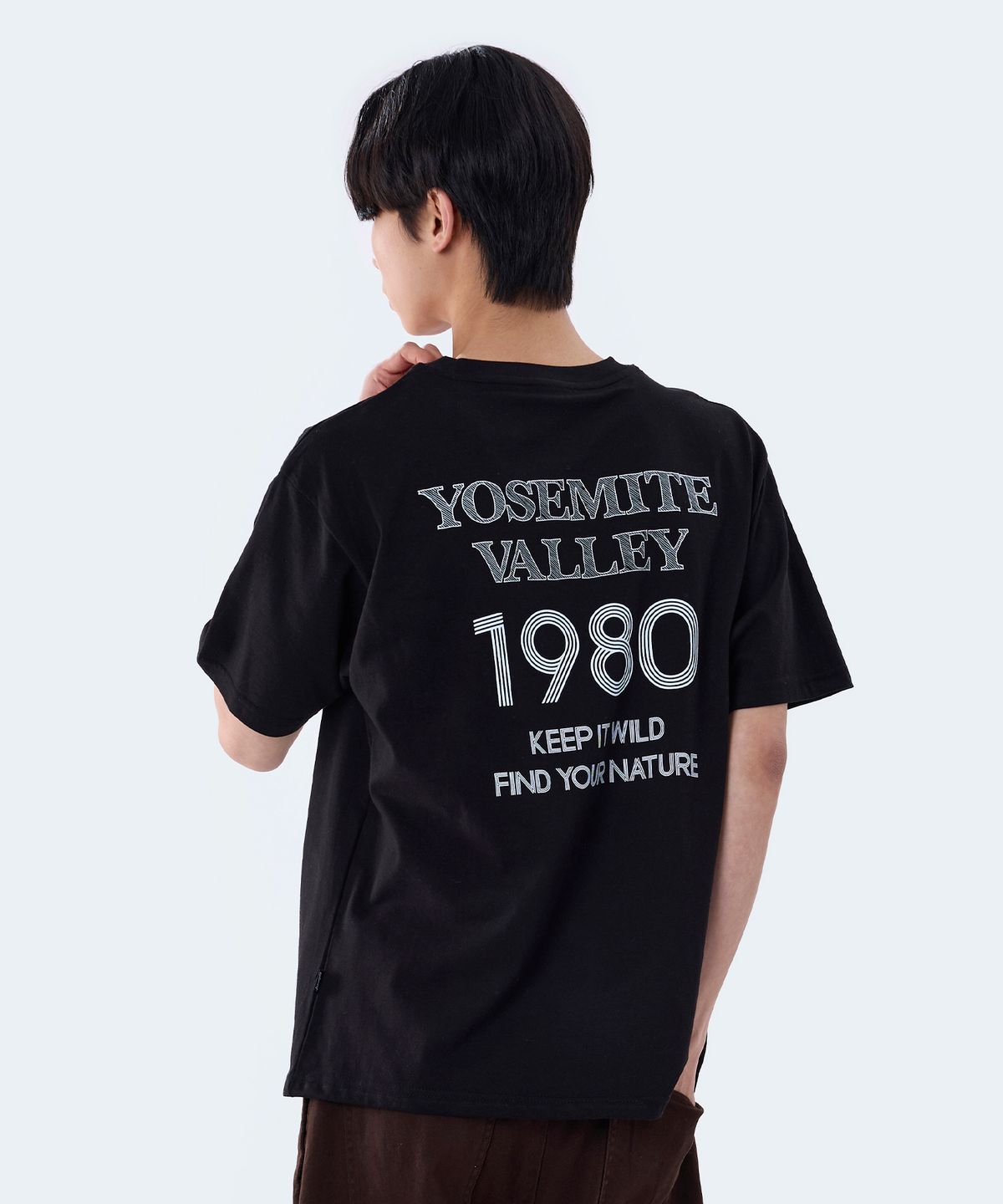 요세미티(YOSEMITE) 1980 Valley 반팔티 블랙 YT-3Y20