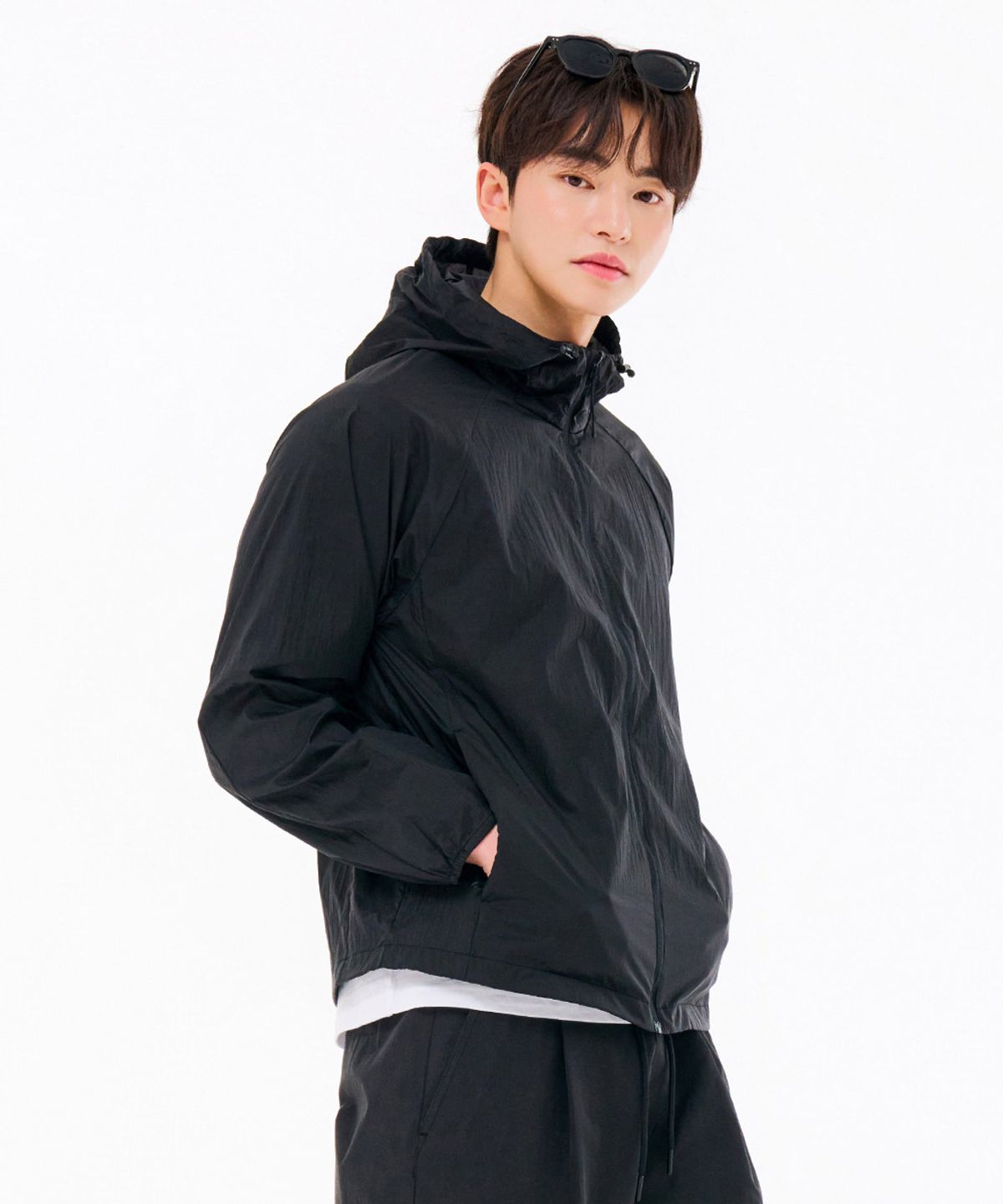체이스컬트(CHASECULT) 남성 경량 후드 바람막이 점퍼-FBZU4101C03