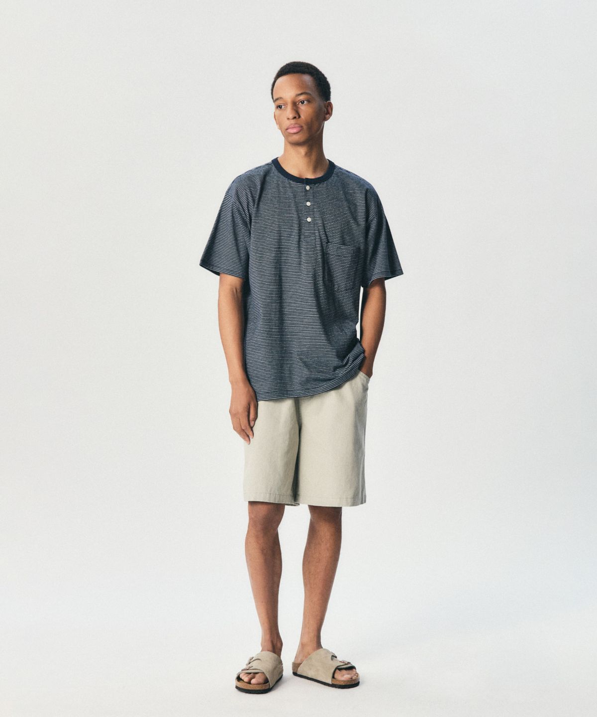 에스피오나지(ESPIONAGE) Micro Stripe Henley Tee Navy