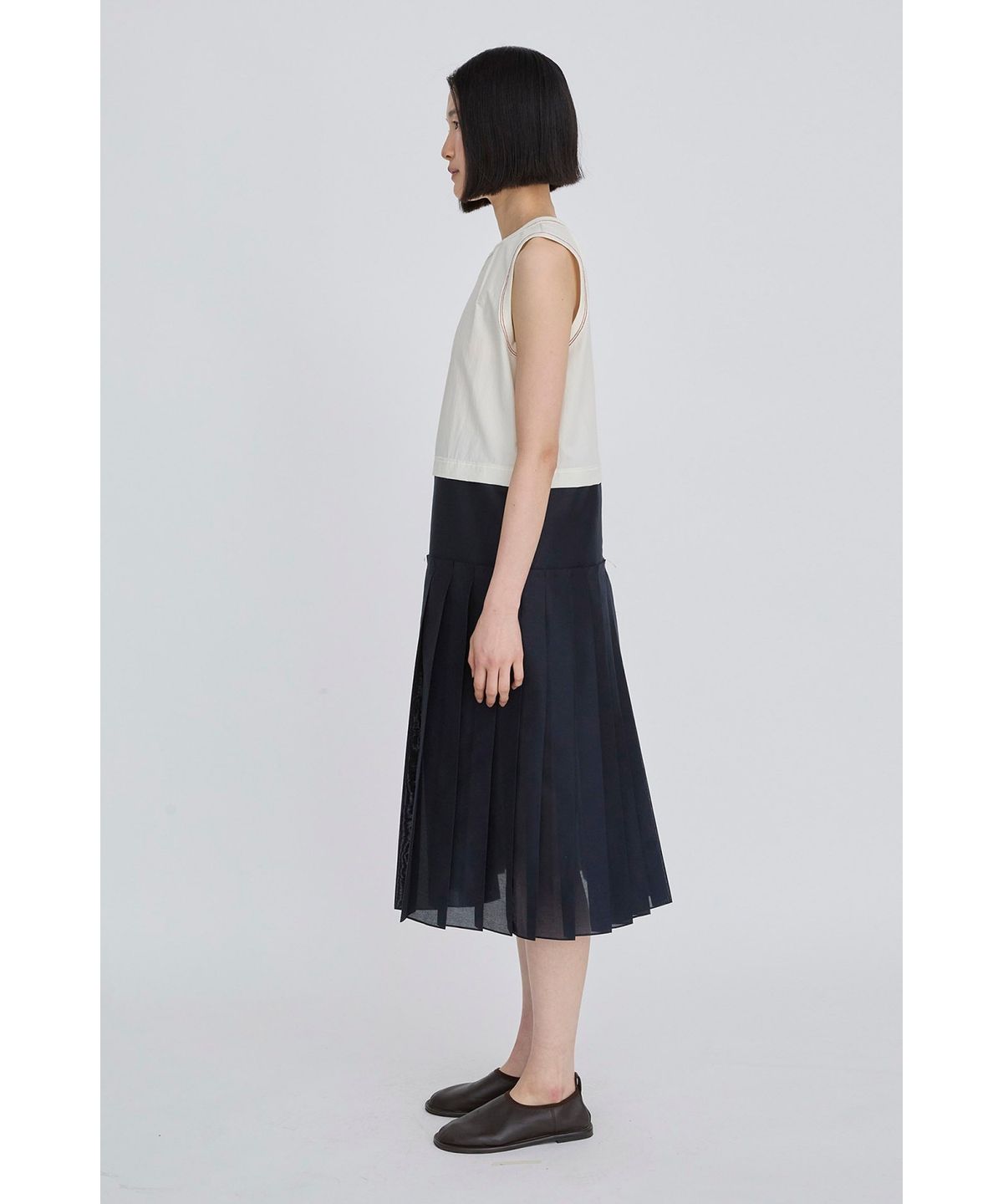 래코드(RECODE) Sleeveless Pleats Dress RQDAM26544WHX