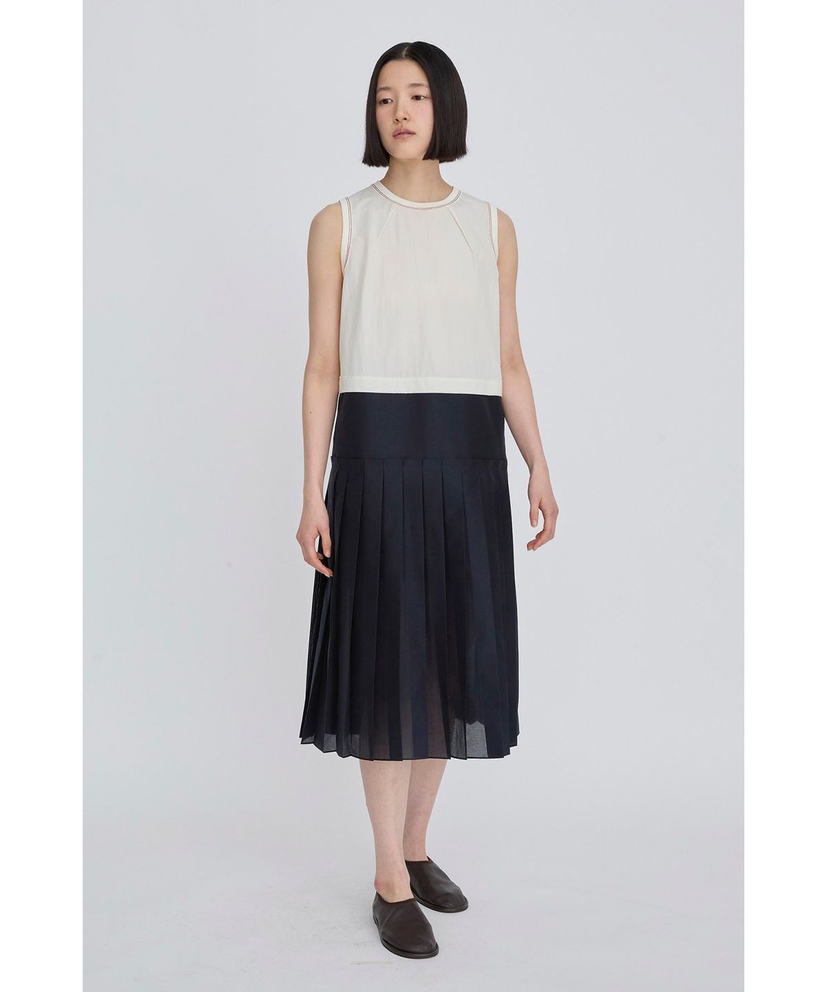 래코드(RECODE) Sleeveless Pleats Dress RQDAM26544WHX