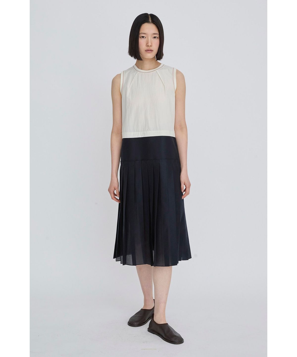 래코드(RECODE) Sleeveless Pleats Dress RQDAM26544WHX