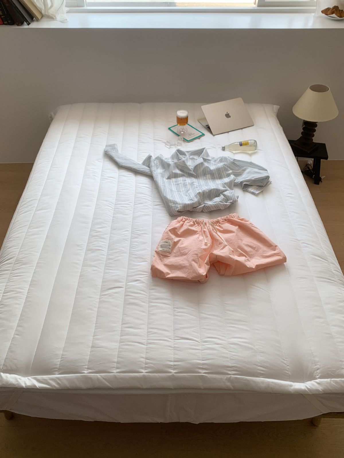 비비홈(VIVIHOME) 듀라론 정품 라인 스트라이프 냉감 여름 고정밴딩 패드 SS/QK/LK 2컬러