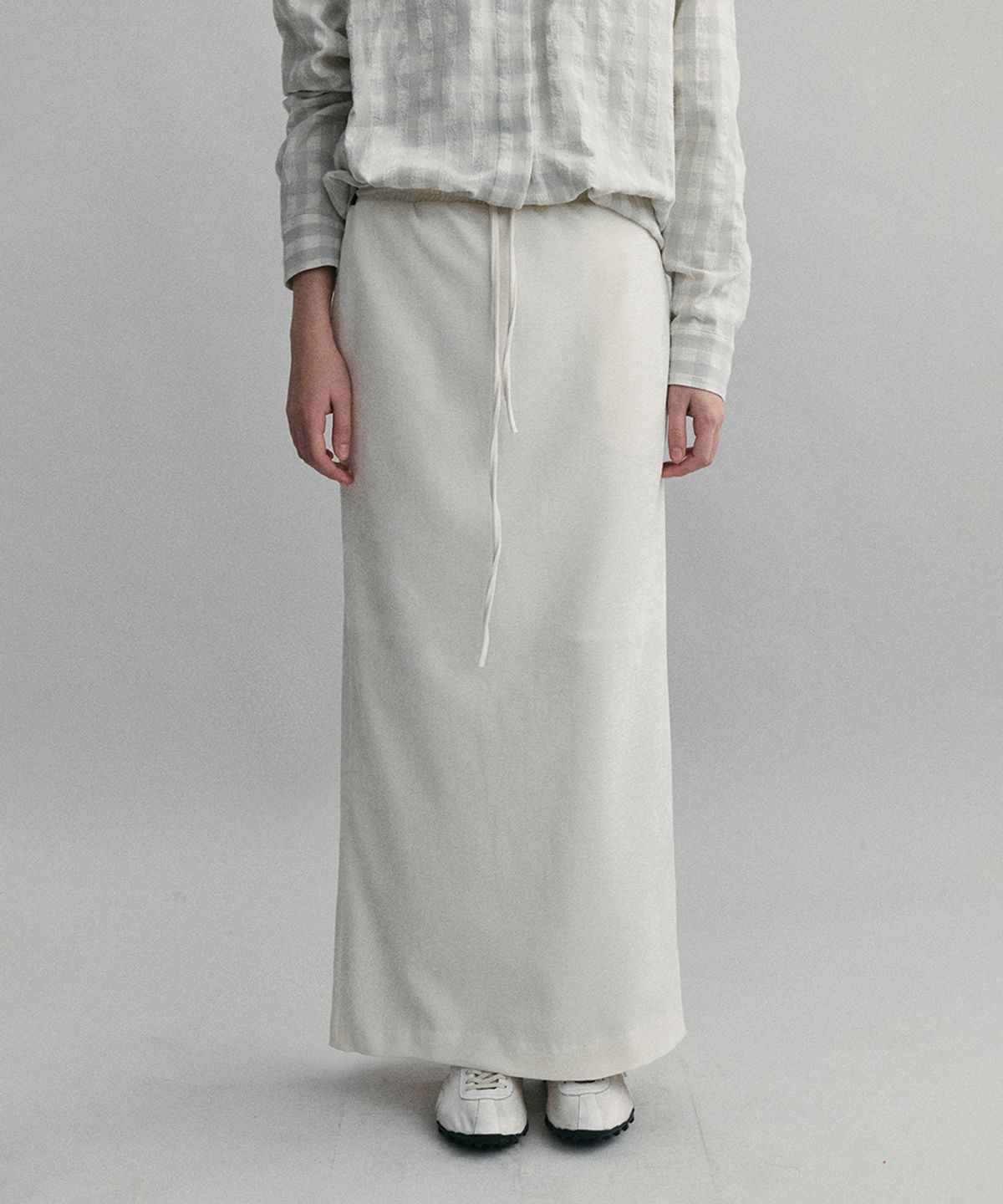 아우브아워(AUBOUR) velour soft skirt (mist ivory)