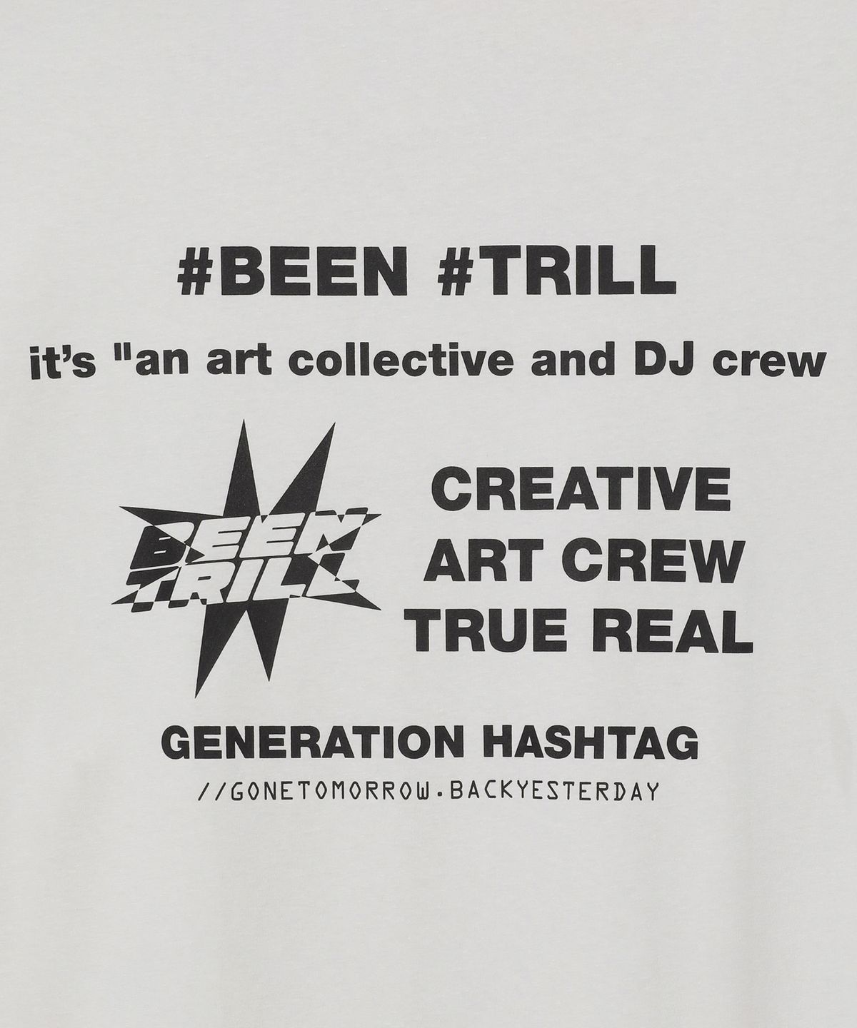 빈트릴(BEENTRILL) 시그니처 슬로건 그래픽 백 프린트 오버핏 반팔티(오프 화이트)