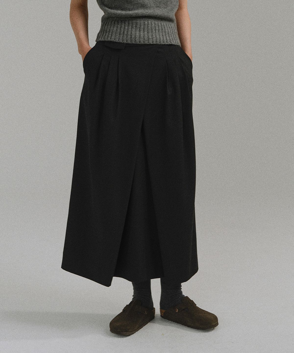 아우브아워(AUBOUR) bud wrap skirt (black)