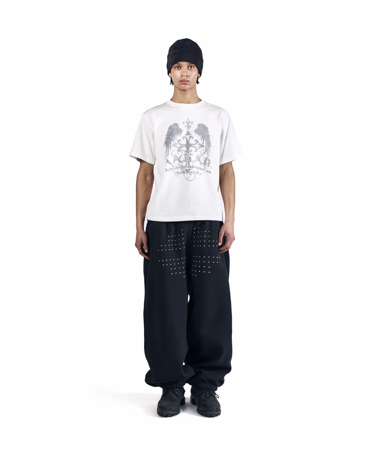아캄(AAKAM) Cross Wing Half Top (White)