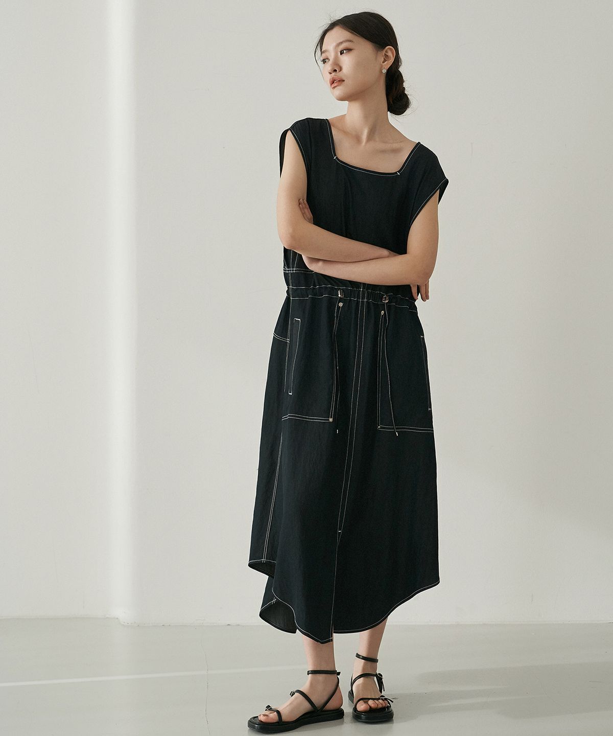 디자인오월(DESIGNOWOL) 데님 스트링 롱 원피스_ 스티치 블랙