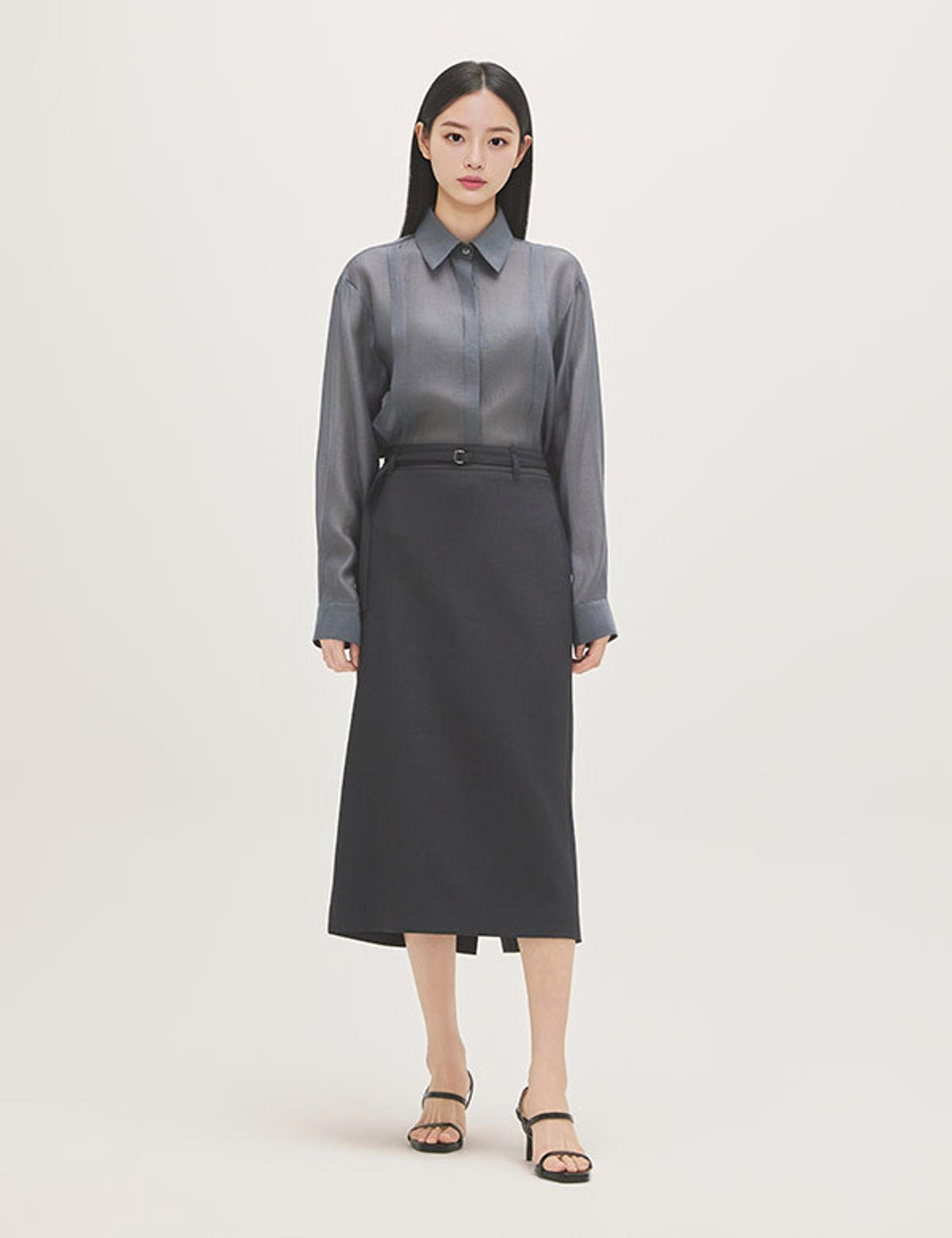 로엠(ROEM) 턱 디테일 시스루 셔츠 RMYWG24RTA