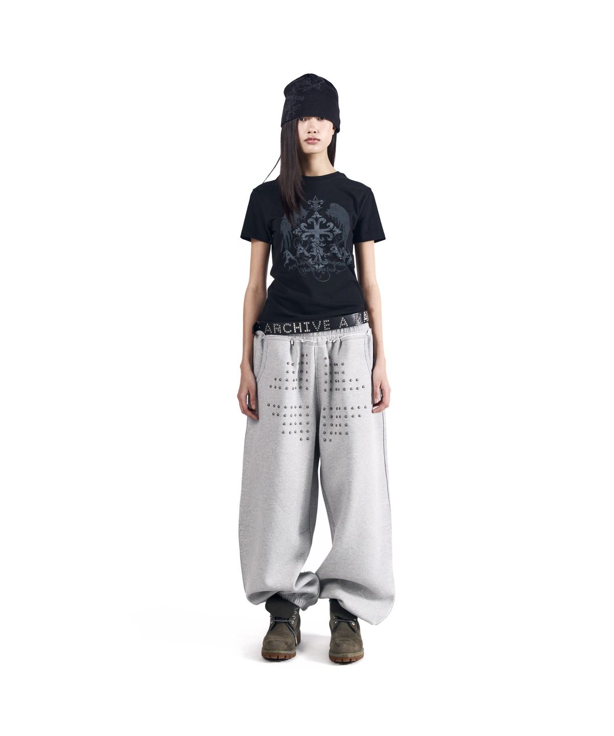 아캄(AAKAM) Cross Wing Half Top (Black)