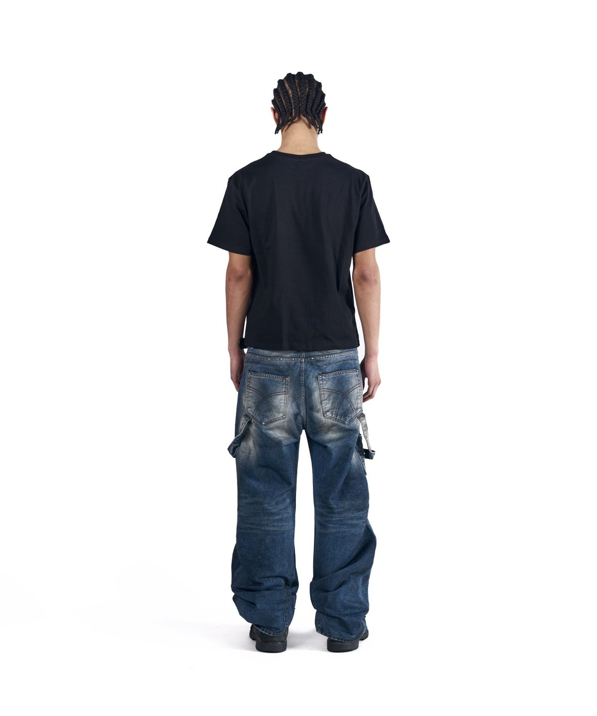 아캄(AAKAM) Cross Wing Half Top (Black)