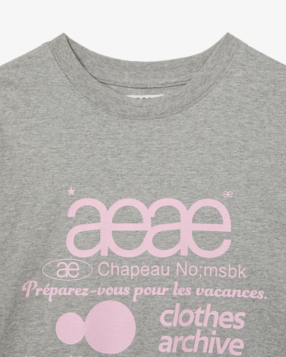 에이이에이이(AEAE) WEB LOGO T-SHIRTS [GREY/PINK]